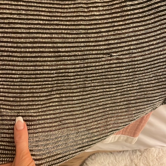 Light knit RVCA jacket. - Picture 5 of 6